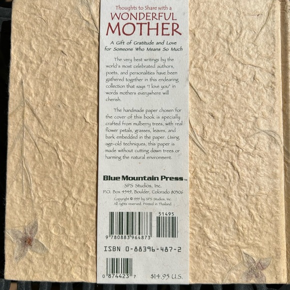 Blue Mountain Arts Mother’s Day keepsake book. - Picture 3 of 8